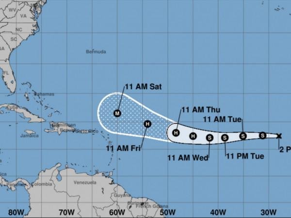 Erin deve ganhar força com mudança nas previsões de trajeto