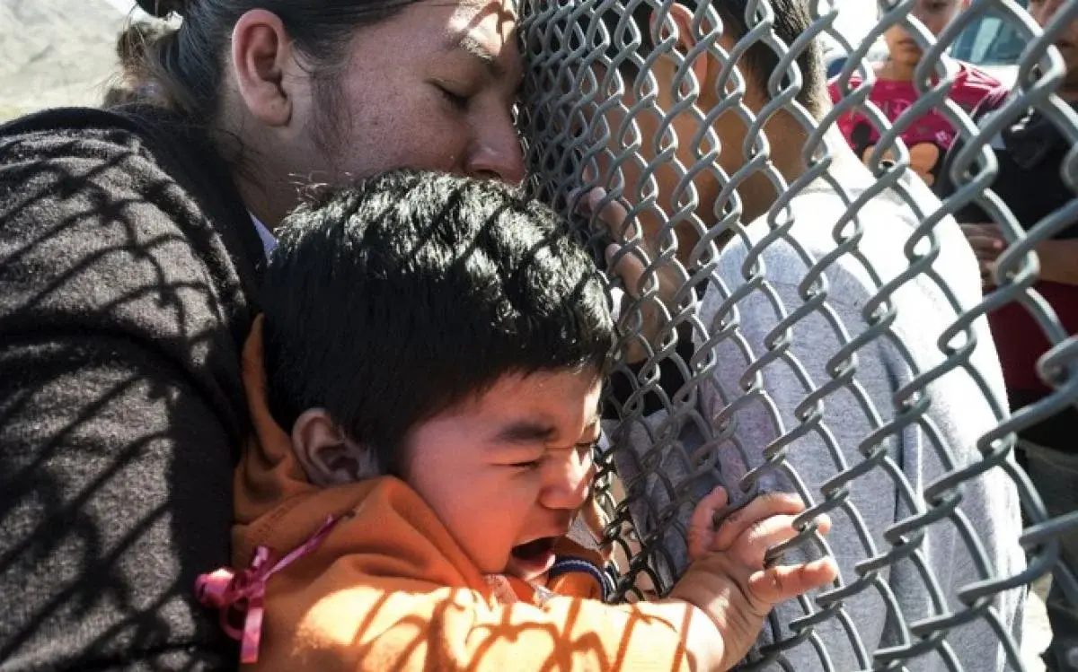 Violência em prisão de brasileira nos EUA gera tumulto e indignação