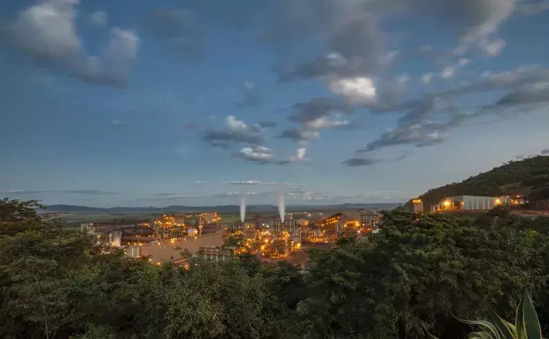 Anglo American vende ativos de níquel no Brasil para grupo chinês Minmetals, por US$ 500 milhões