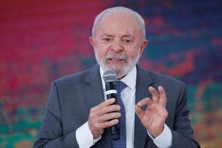 **Lula afirma que Brasil aplicará taxação aos EUA se Trump impor tarifas aos produtos brasileiros**