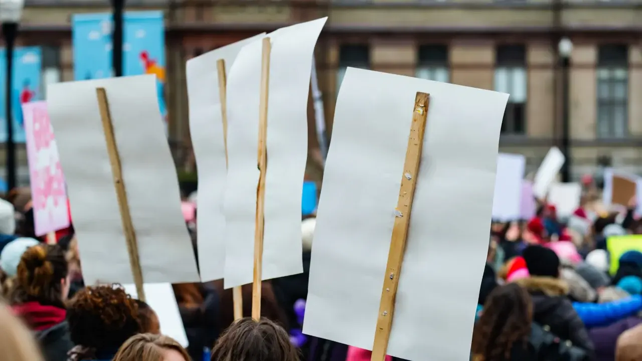 Comunidade de Easton pede libertação de pastor detido pelo ICE em Louisiana